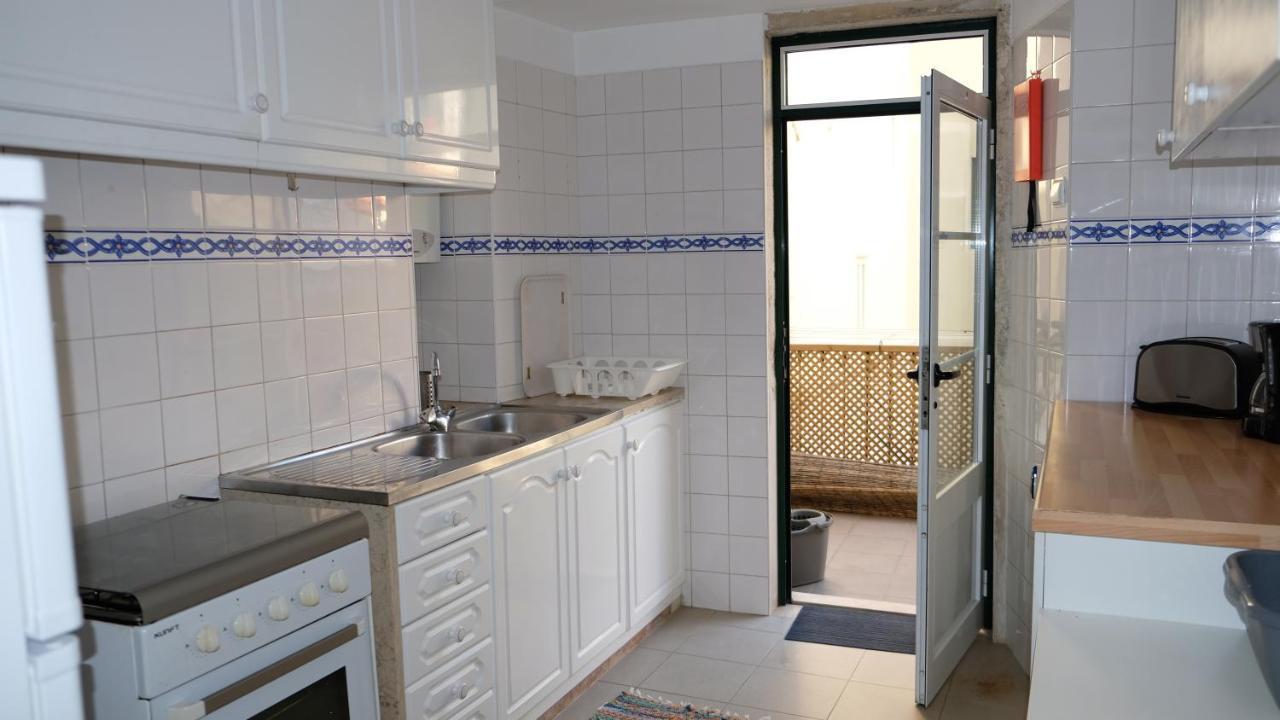 Apartamento central para grupo ou familias Lisbon Bagian luar foto